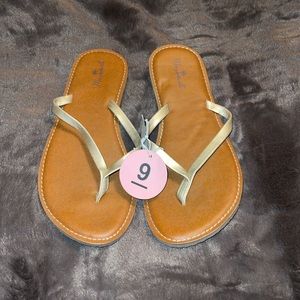 Margaritaville flip-flops. Brand new! Size 9.